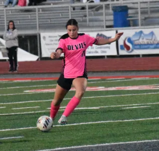 St. Clairsville Girls Blank Harrison Central In D-IV Sectional Soccer, 9-0
